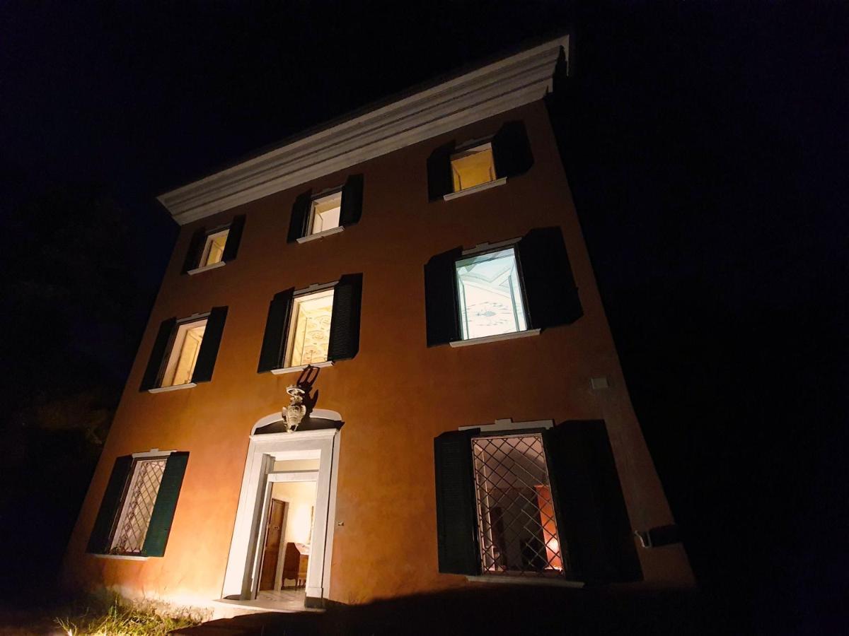 Villa De Benedetti Sarzana Exterior photo
